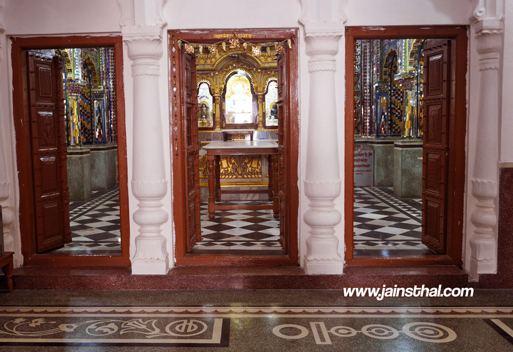 -shri--parshvanatha-jain-mandir-kaval-.jpg