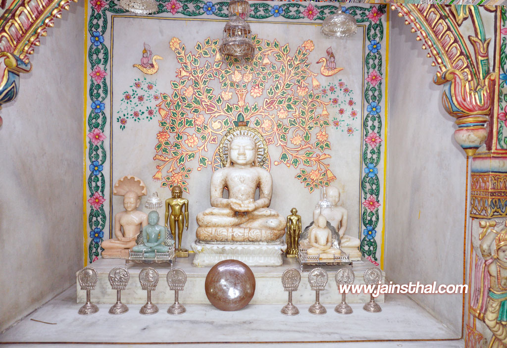 -badshahpur-prachin-jain-mandir-.jpg