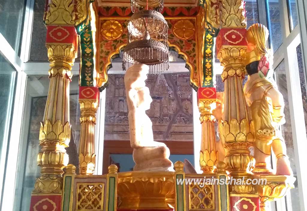 --parshvanath-digambar-jain-mandir-sadhaura-.jpg