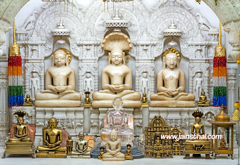 -khandelwal-chhota-jain-temple-vaidwara-.jpg