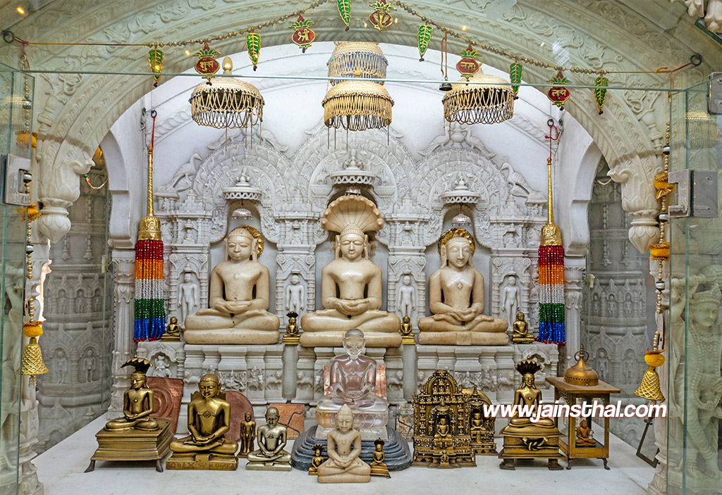 -khandelwal-chhota-jain-temple-vaidwara-.jpg