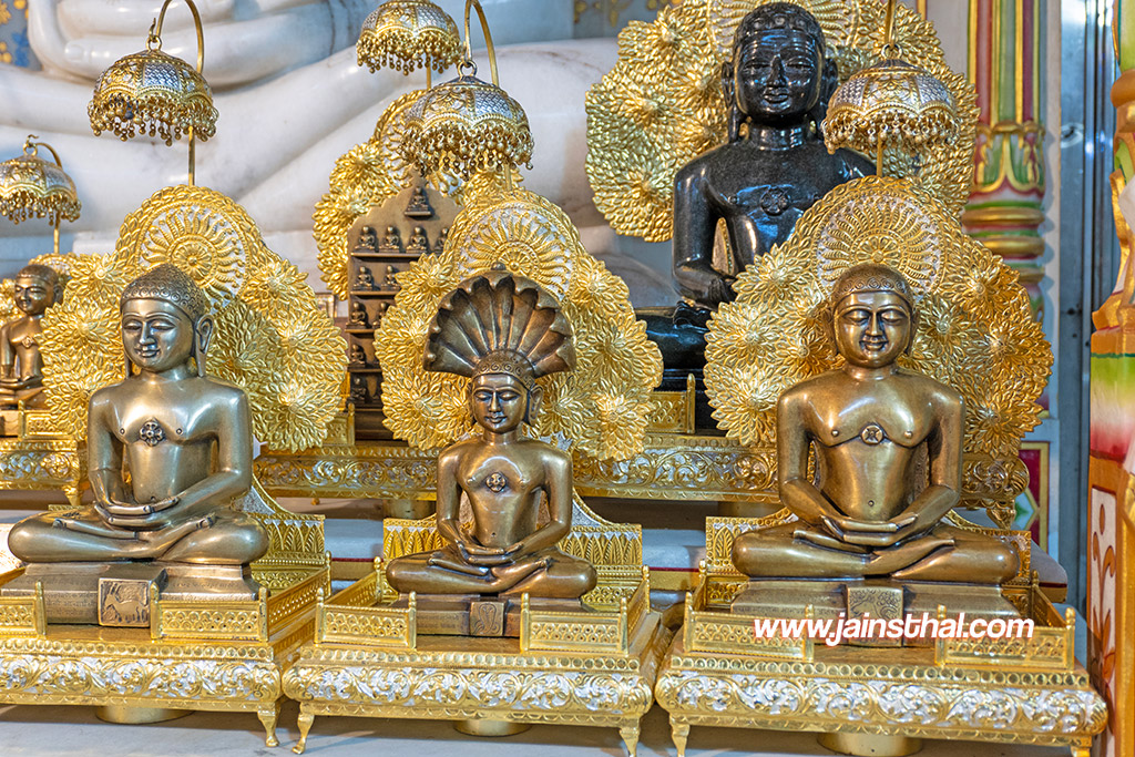 -budh-vihar-jain-temple-.jpg