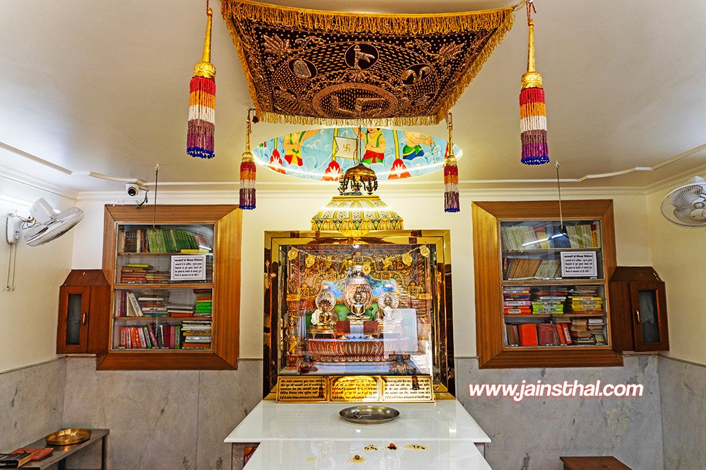 -shri--adinath-digambar-jain-temple-sector--rohini-.jpg